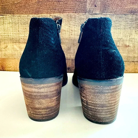 Lucky Brand Pickla Leather/Suede Ankle Heeled Booties - Picture 4 of 7